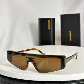 Picture of Balenciga Sunglasses _SKUfw56808805fw